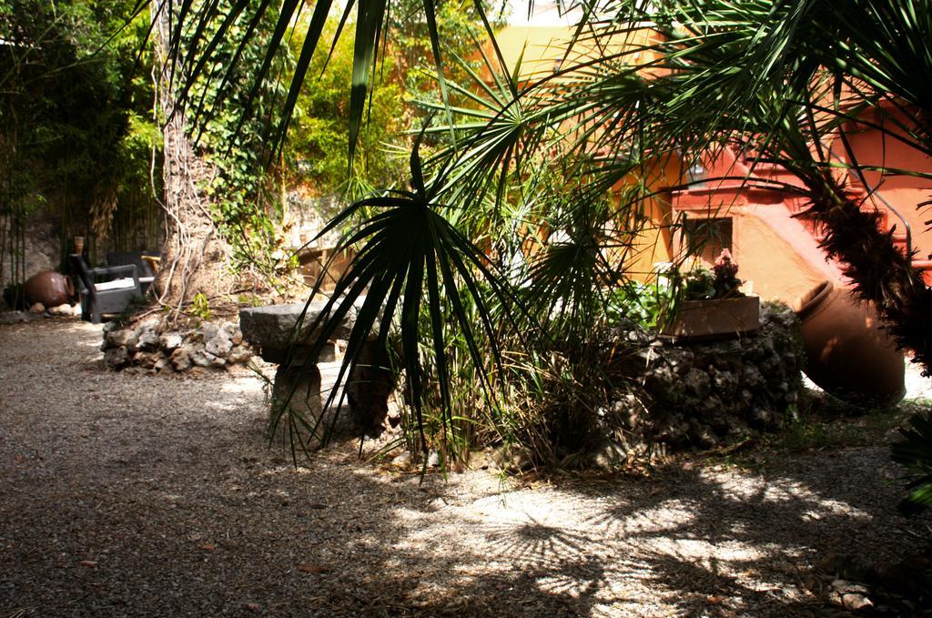 S'Hostal D'Esporles Exterior photo
